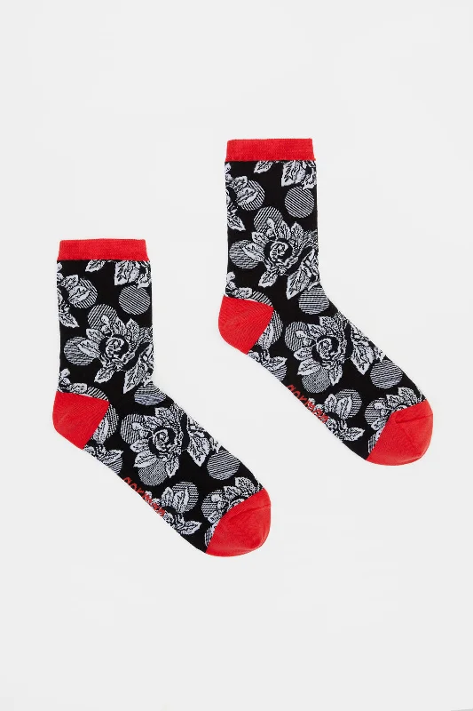 - Automatic temperature adjustment cat bedSpotless Flower Socks