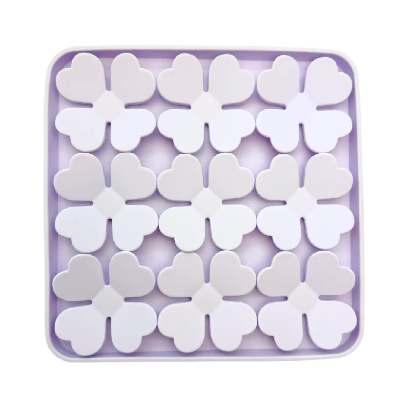  -Anti-slip claw protection raincoat FOR dogsFlower Slow Feeder Non-Slip Mat - Lilac