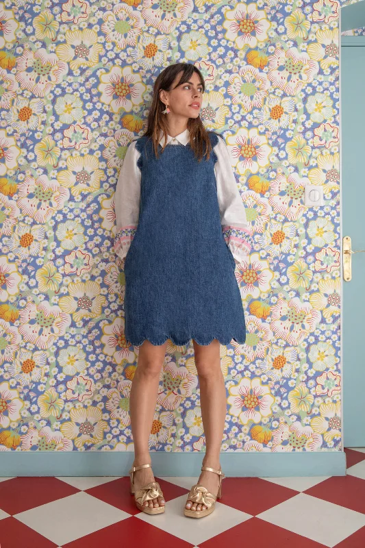 - Degradable pet feces bagPeyton Petal Pinny Dress