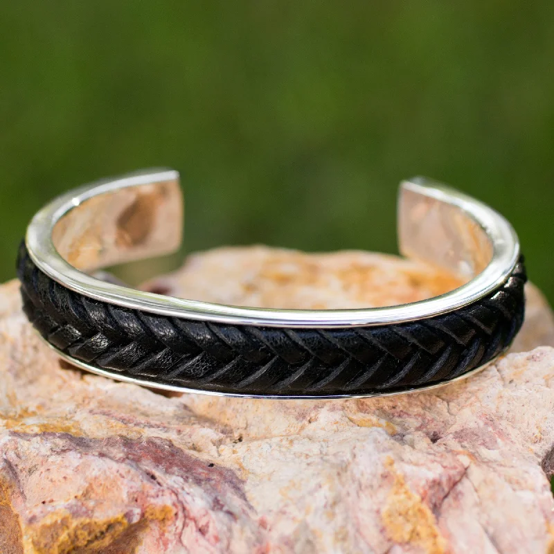  -Anti-scratch sofa protective coverRancho Black Taxco Silver Hand Crafted Cuff with Black Leather Braid